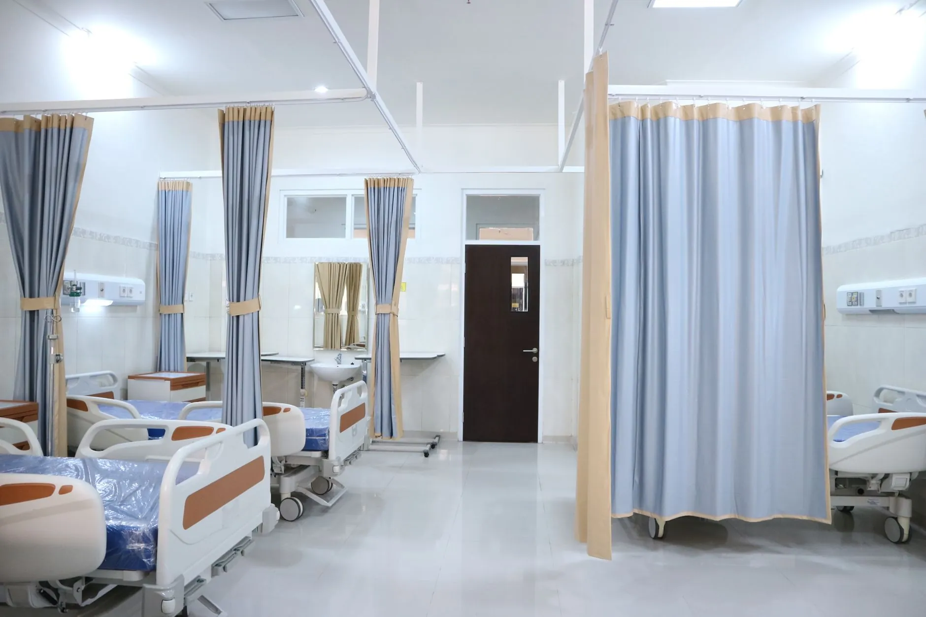 沈阳长丰空调风机盘管选型参数与工程应用要点
